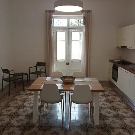 Scopelos Apartment